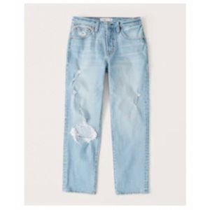 Abercrombie & Finch Boyfriend Mid Rise Jean